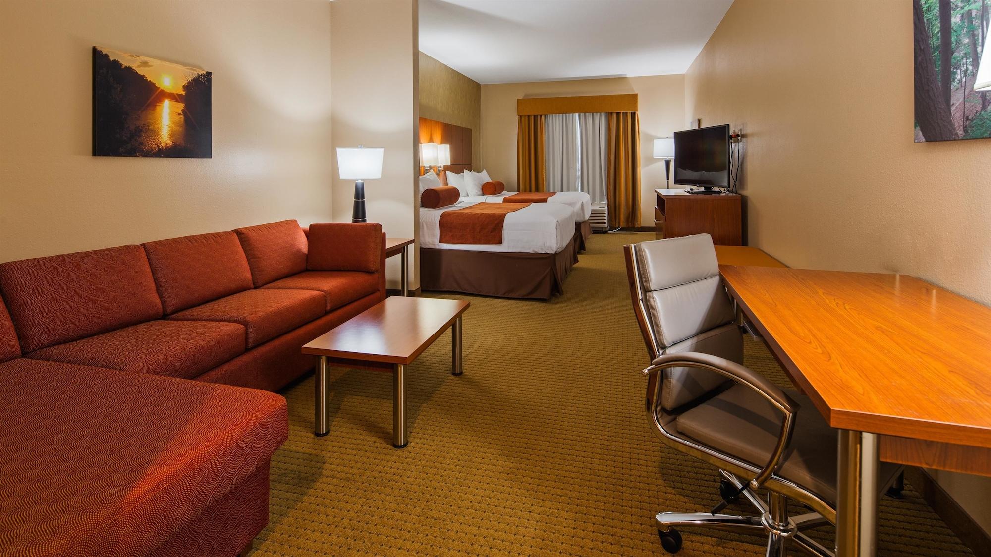 Best Western Plus Finger Lakes Inn & Suites Cortland Luaran gambar