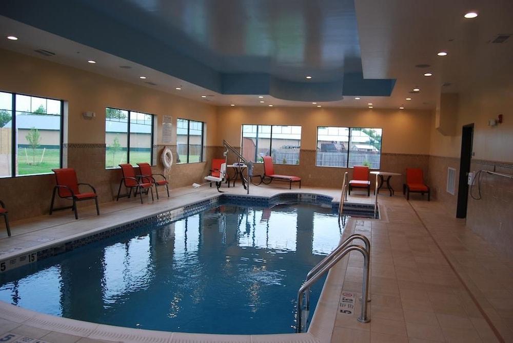 Best Western Plus Finger Lakes Inn & Suites Cortland Luaran gambar