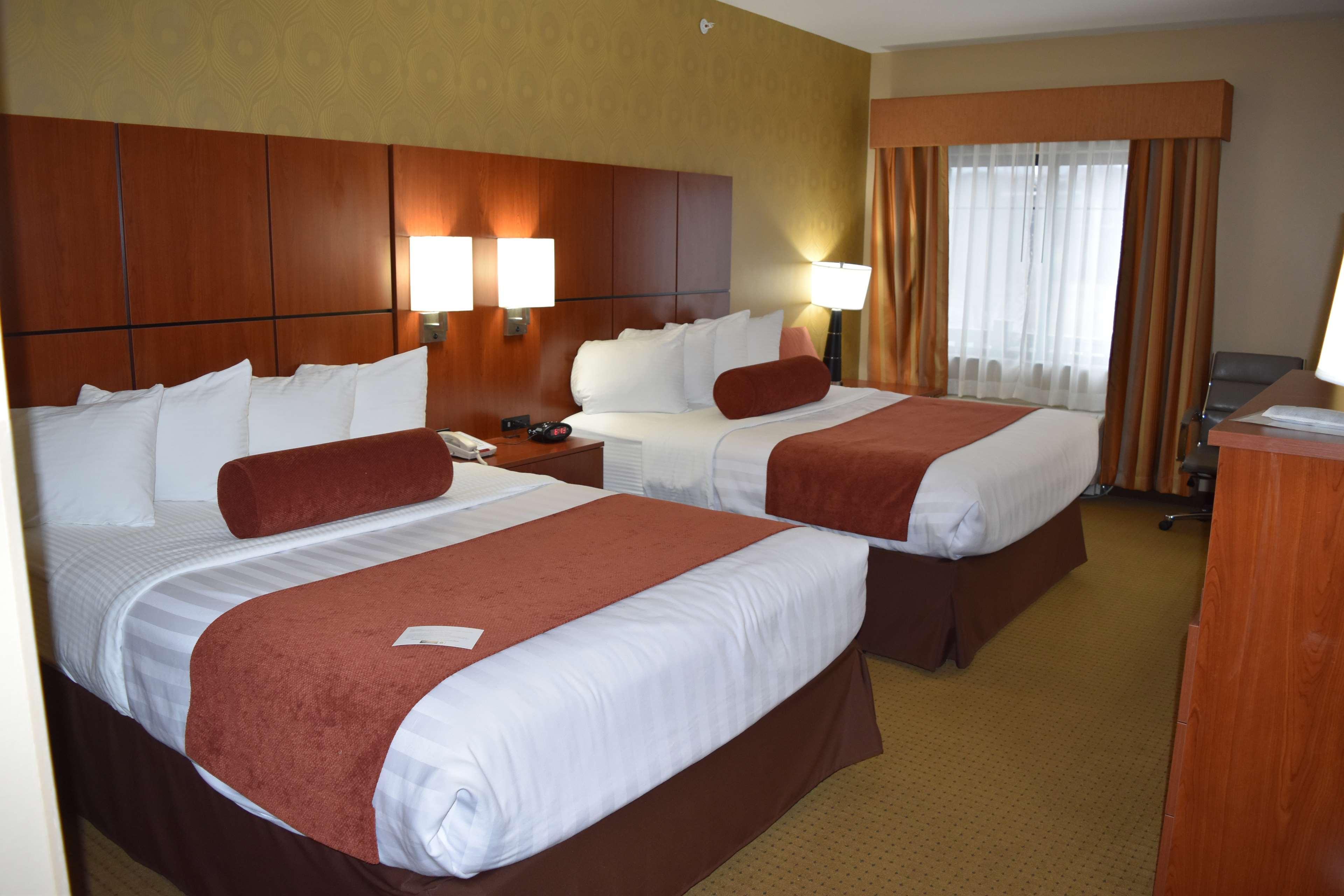 Best Western Plus Finger Lakes Inn & Suites Cortland Luaran gambar