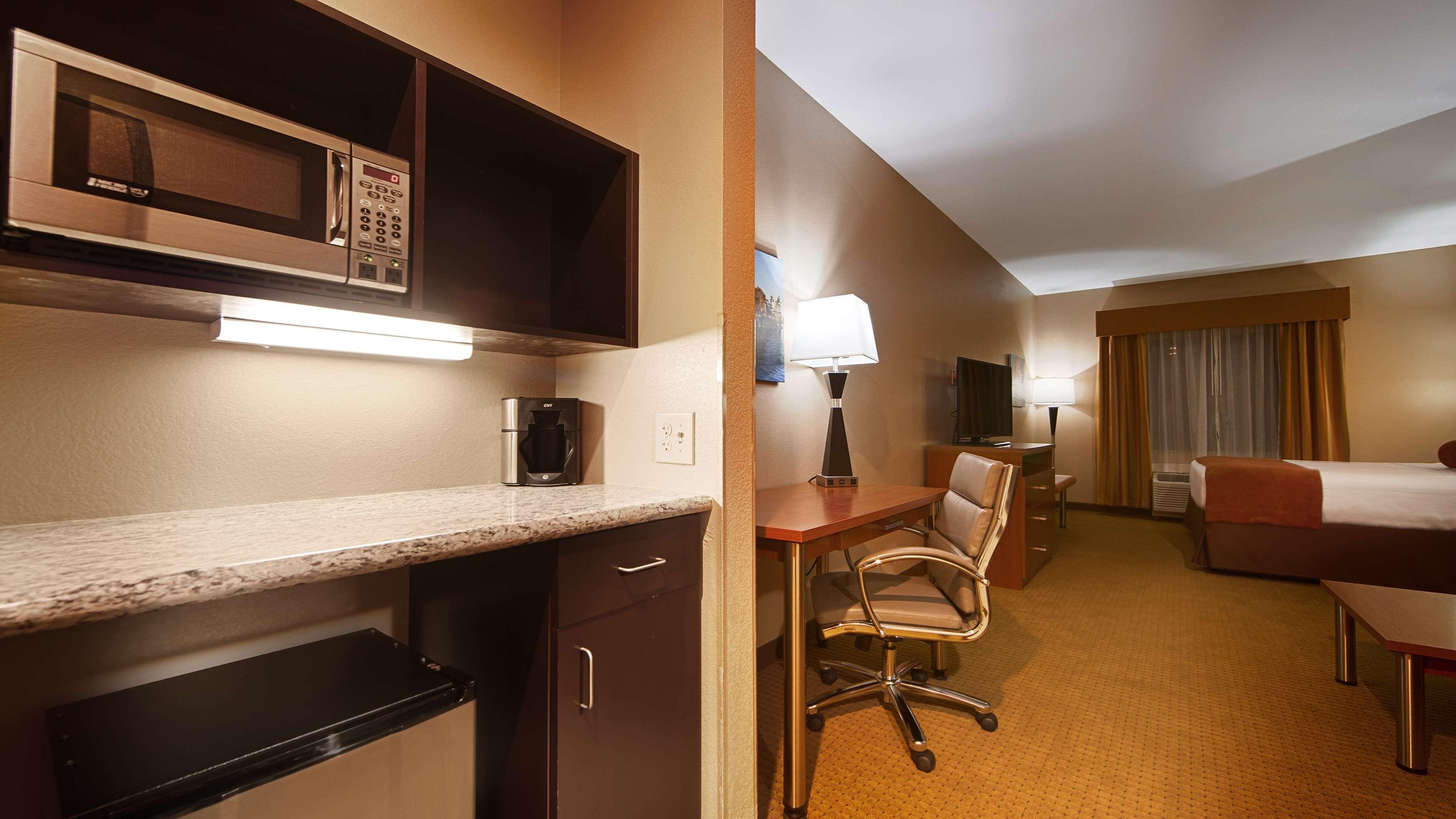 Best Western Plus Finger Lakes Inn & Suites Cortland Luaran gambar