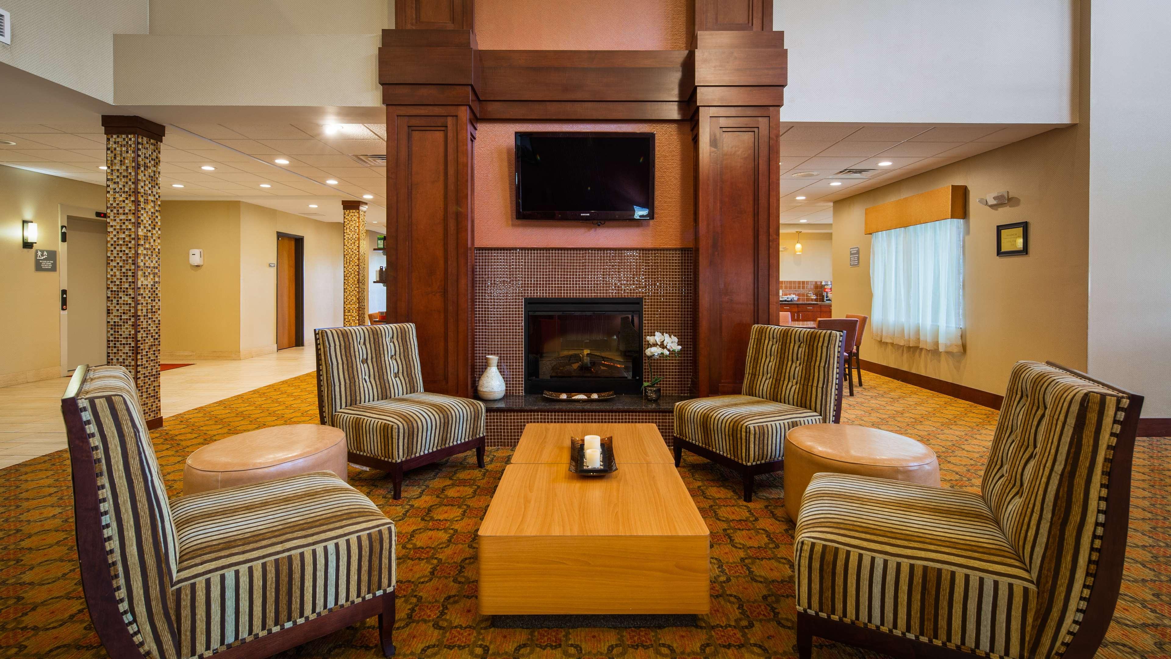 Best Western Plus Finger Lakes Inn & Suites Cortland Luaran gambar