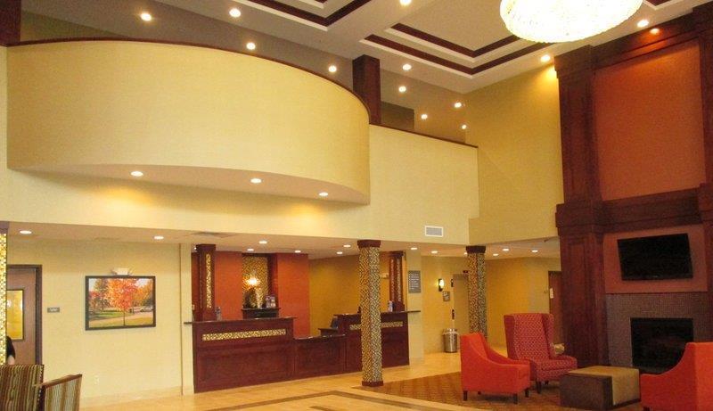 Best Western Plus Finger Lakes Inn & Suites Cortland Dalaman gambar